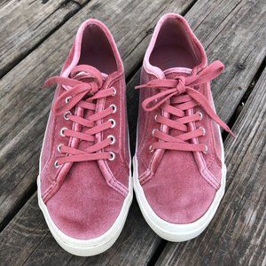 Pink velvet sneakers